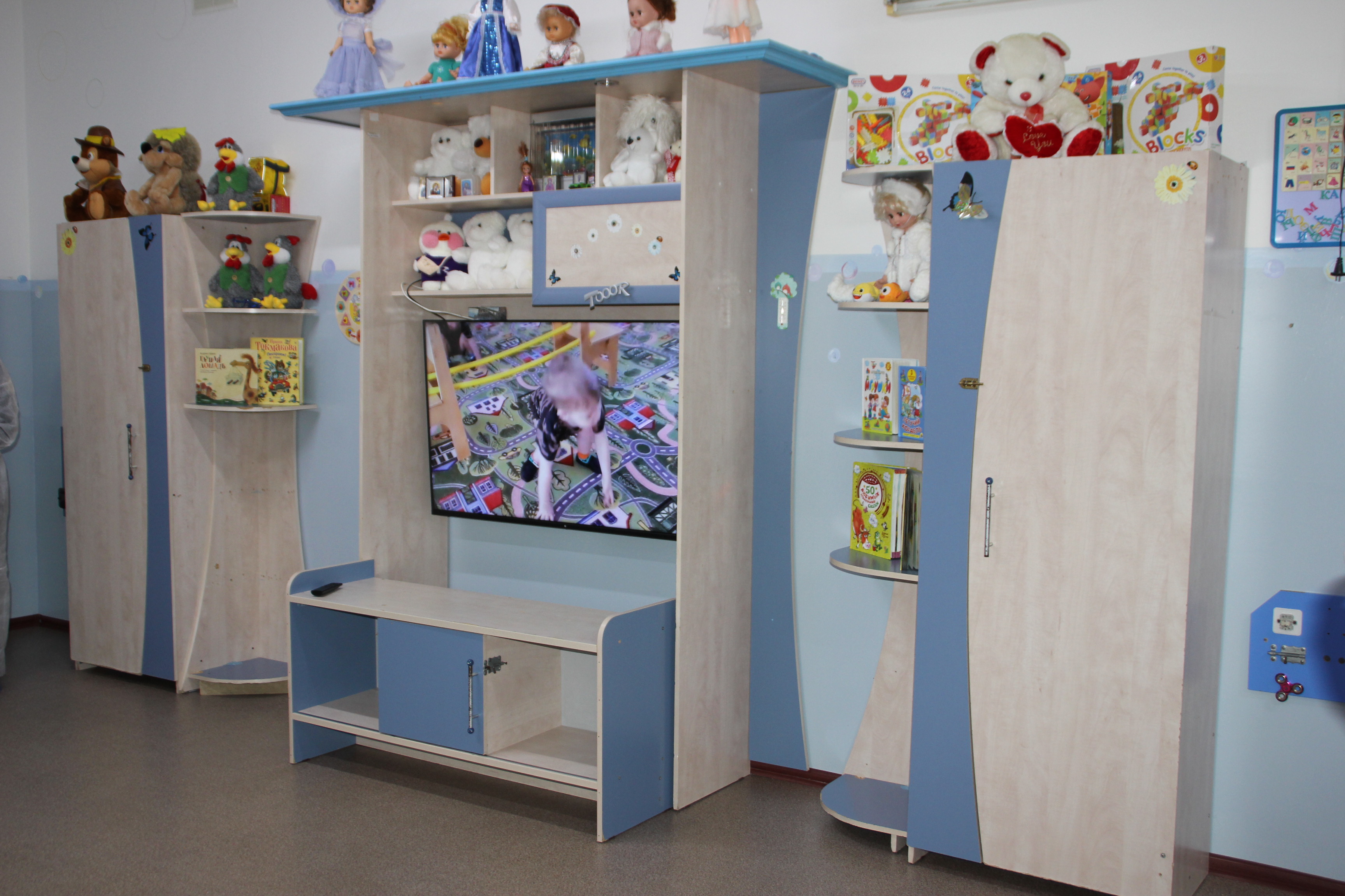 image_0 image_0