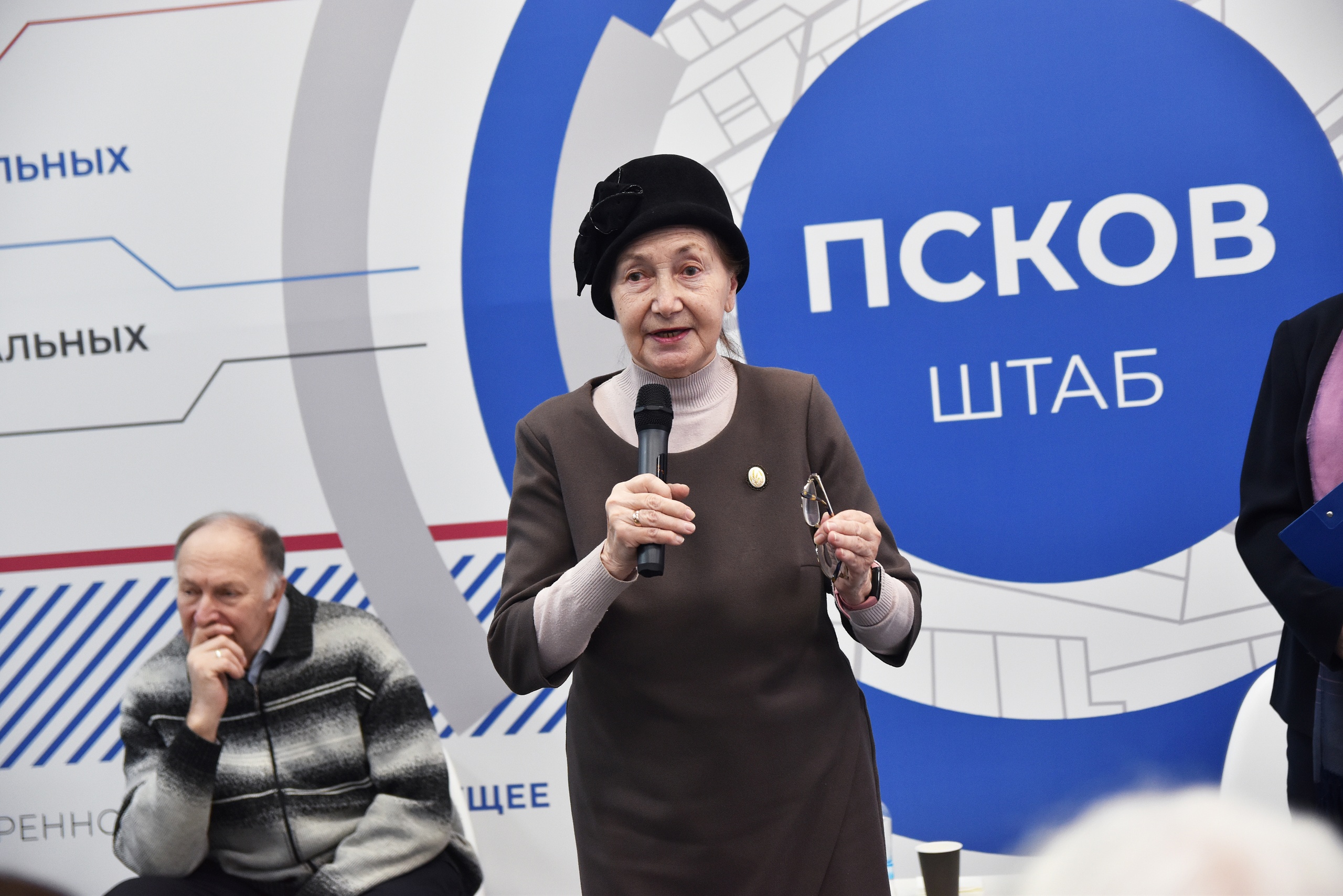 image_0 image_0