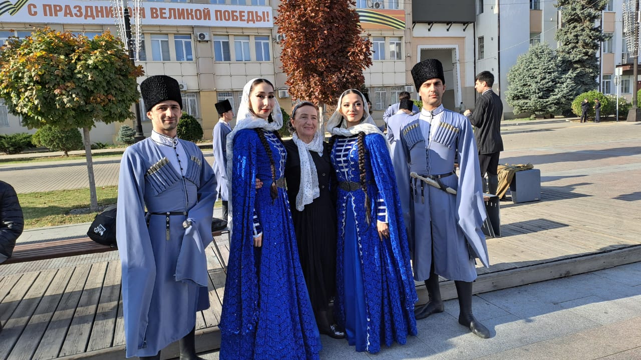 image_0