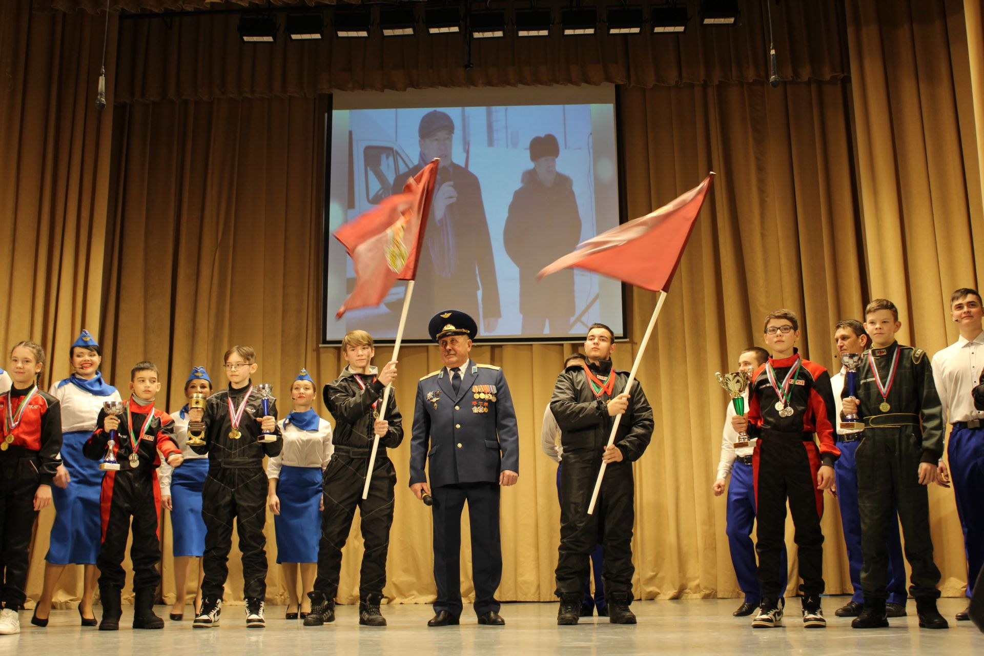 image_0 image_0