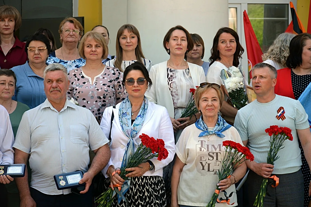image_0