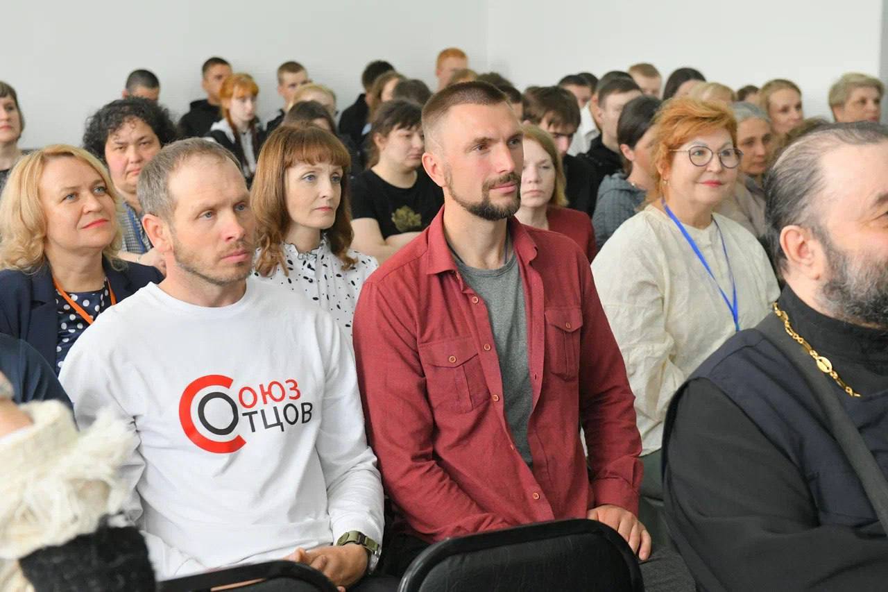 image_0 image_0