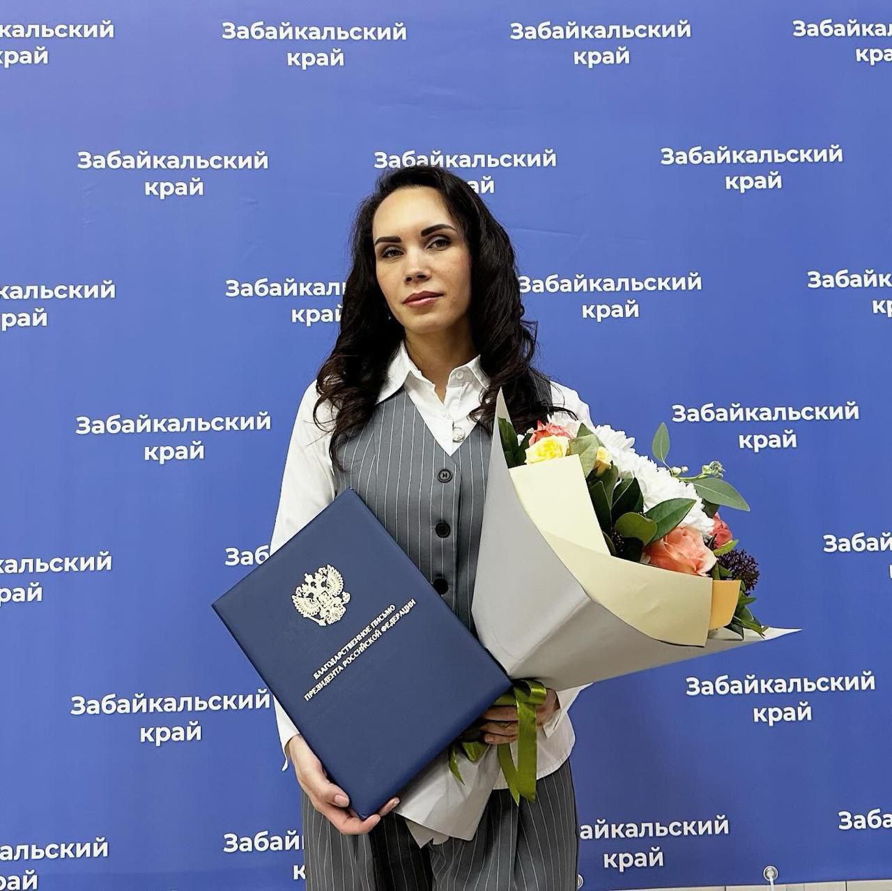 image_0 image_0