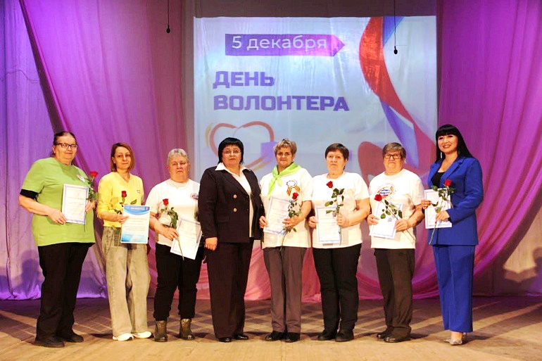 Омские активистки награждены за вклад в развитие волонтерства