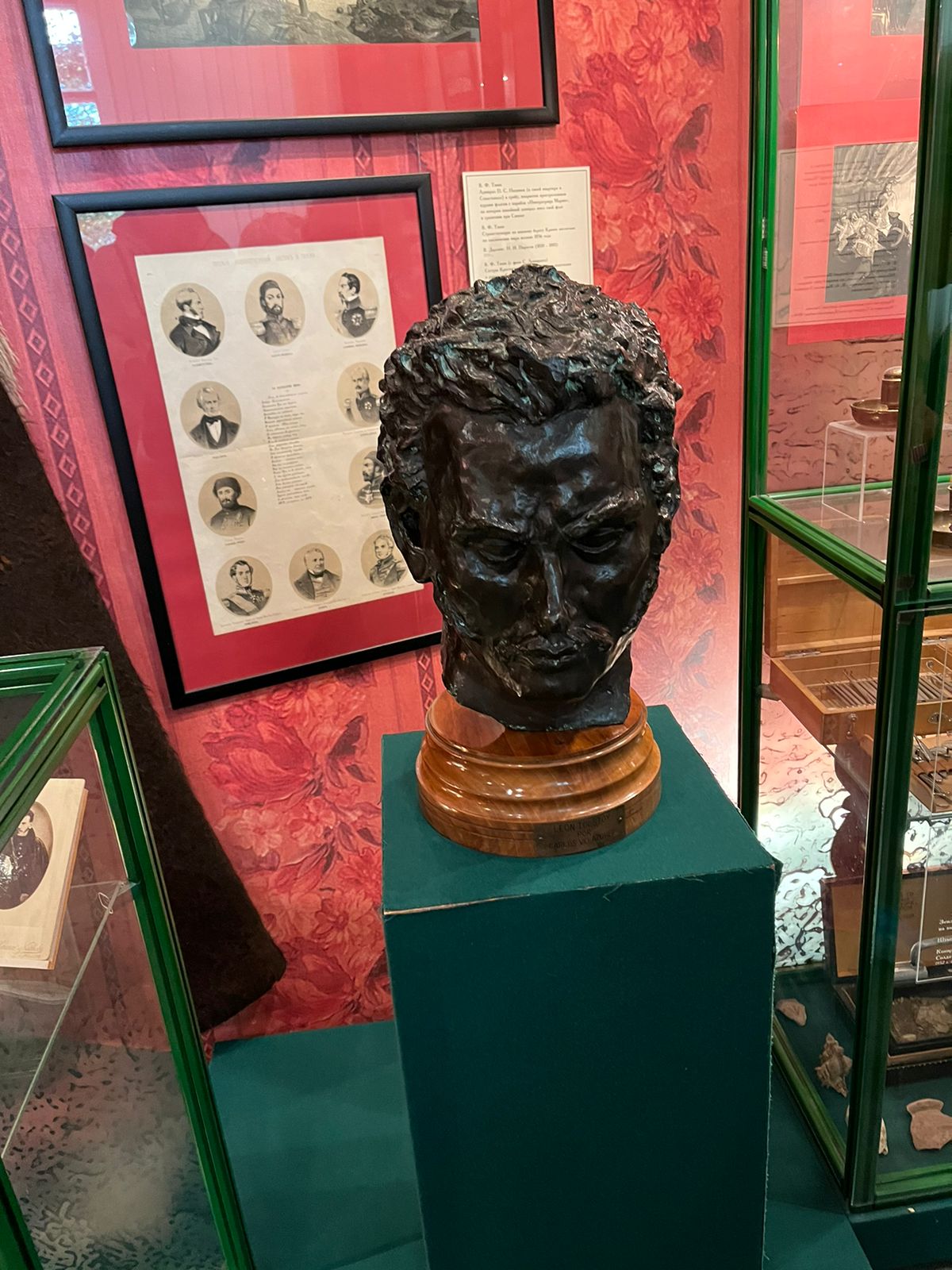 image_0