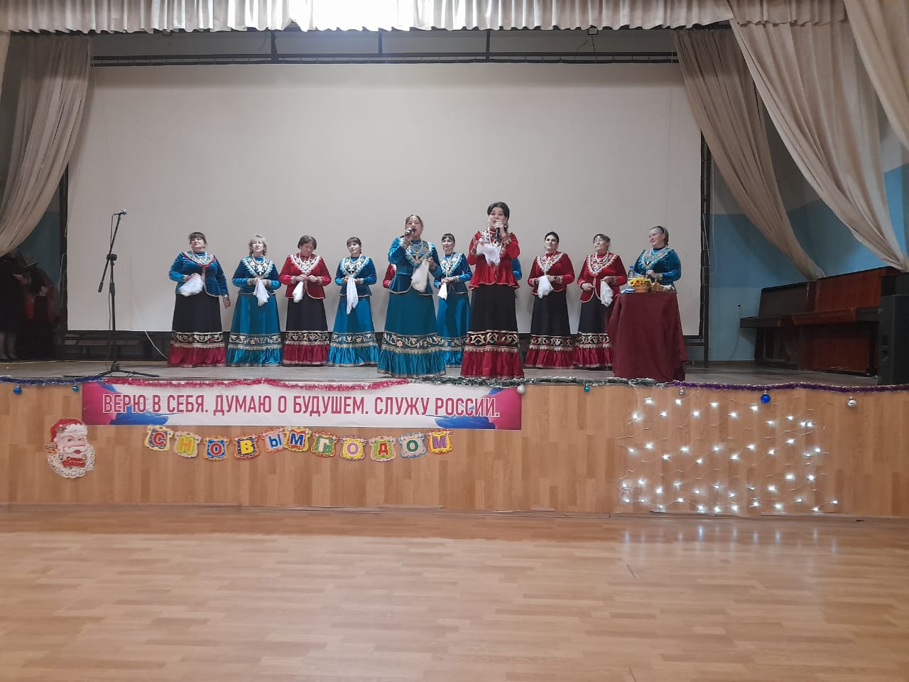image_0 image_0