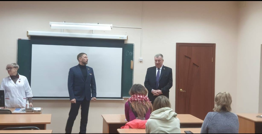image_0 image_0