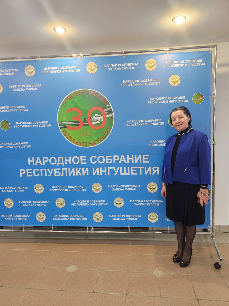 image_0 image_0