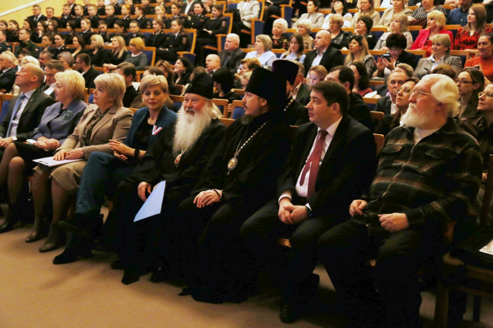 image_0 image_0