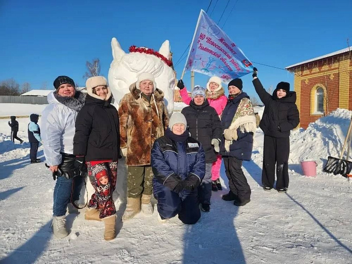 Новоспасский женсовет принял участие в конкурсе снежных скульптур