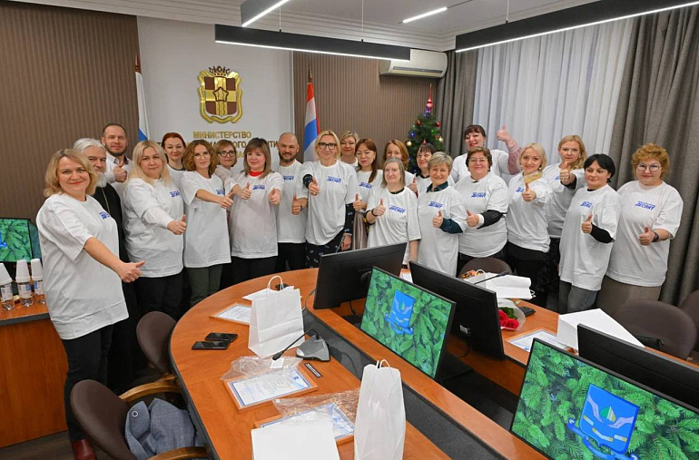 Омские союзницы представили на Совете Федерации проект «Демографический десант»