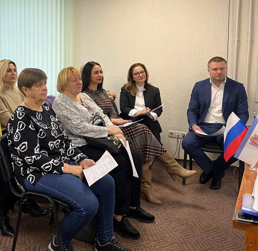 В Крыму обсудили реализацию федерального проекта «Крепкая семья»