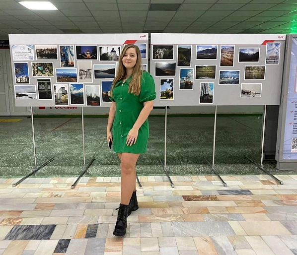 "Путешествуй!" Фотовыставка в зале ожидания железнодорожного вокзала
