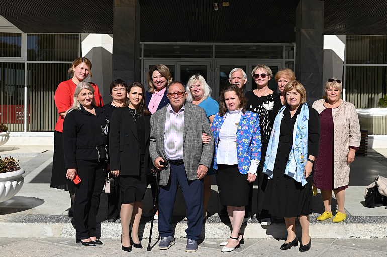 Главное в профессии педагога - любовь к детям. В Севастополе прошла конференция по дошкольному воспитанию