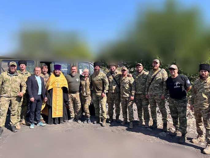 Концерт и гуманитарная помощь - Zащитникам с любовью!