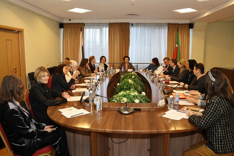 В Доме Дружбы прошло заседание женсовета Казани