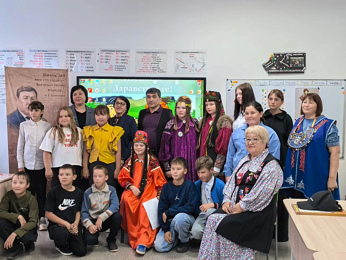 Родной язык — душа народа: в Совхакасской школе прошёл праздник хакасского языка