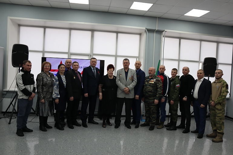 «Гордись, Отчизна, славными сынами!»