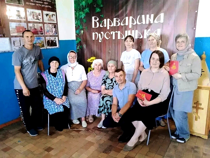 Баганский  женсовет организовал паломничество для семей героев СВО