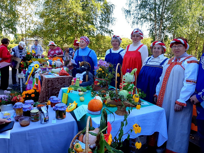 Межпоселенческий праздник урожая "Что у осени в корзинке" прошел в Оричевском районе