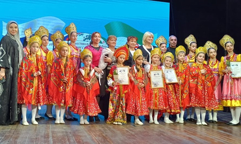 Посол культуры СЖР - на фестивале "В дружбе с народами"