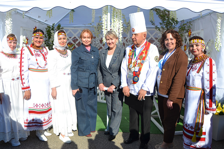 Фестиваль "Вкусы Чувашии" прошел в Мариинском Посаде при активном участии женсоветов
