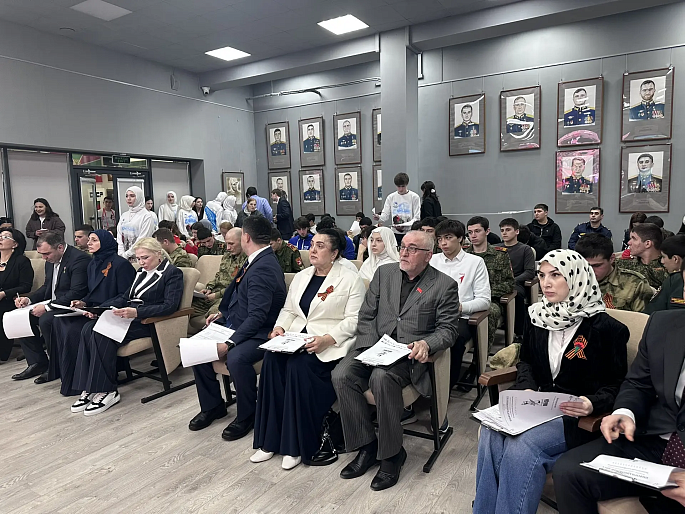 Председатель Союза женщин Дагестана написала «Диктант Победы»