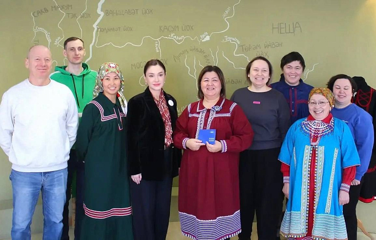 В ХМАО вручили почетный знак «Посол культуры Союза женщин России»