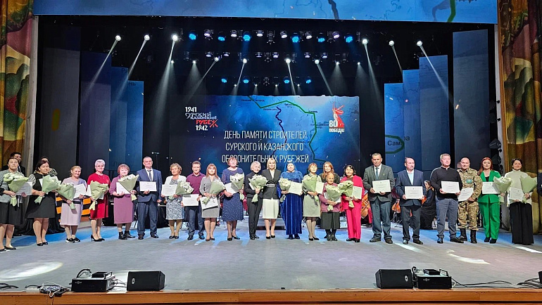 Наталья Николаева приняла участие в мероприятиях Дня памяти «строителей безмолвных рубежей»