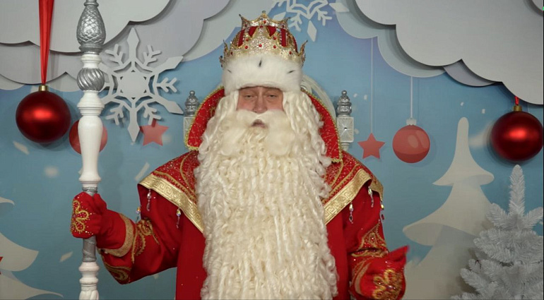 Дед Мороз из Великого Устюга поздравил Союз женщин России