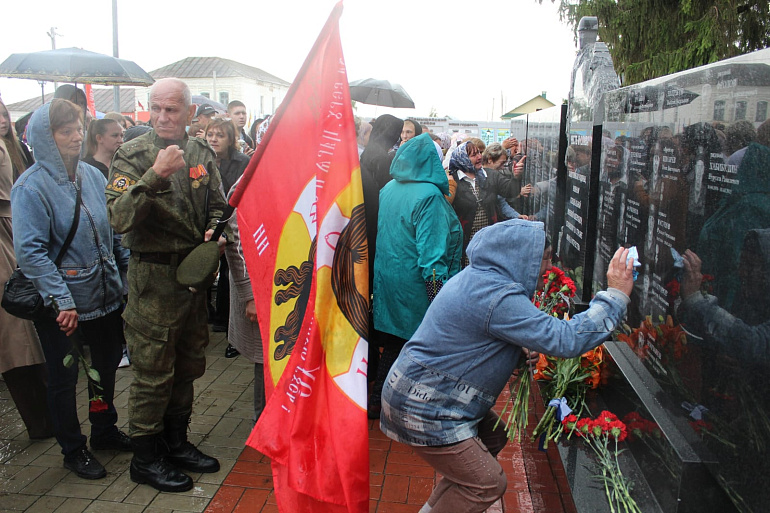 Женсовет Шемышейки получил благодарности за помощь фронту