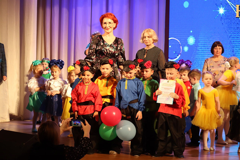 В Невельске состоялся заключительный этап конкурса "Домисолька"