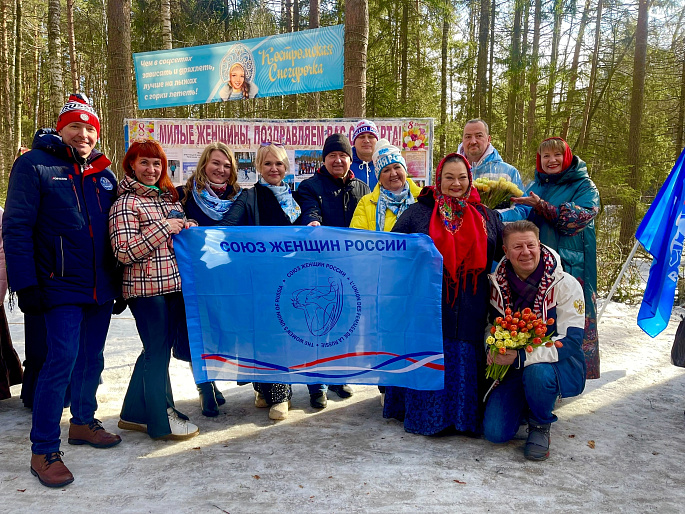 Спортивный праздник «Любимым женщинам от защитников Отечества» состоялся на «Костромской лыжне»