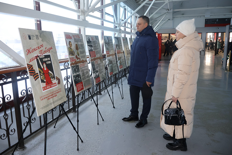 В Новосибирске дан старт просветительским выставкам «Женское лицо Победы»