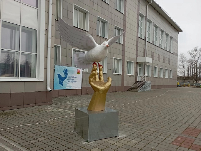 Председатель женсовета приняла участие в организации фестиваля «Птица на ладони» собрал более 150 голубеводов