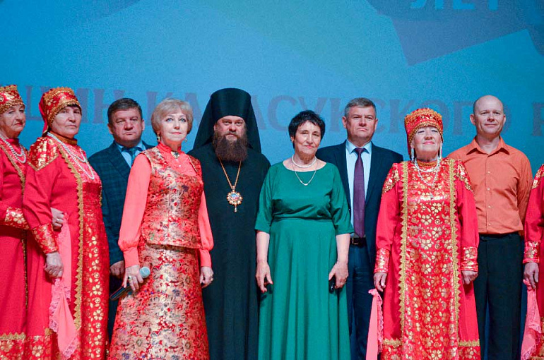 15-летний юбилей отметил совет женщин Карасукского района