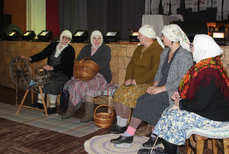 Спектакль председателя Красногородского женсовета - гимн солдатским матерям