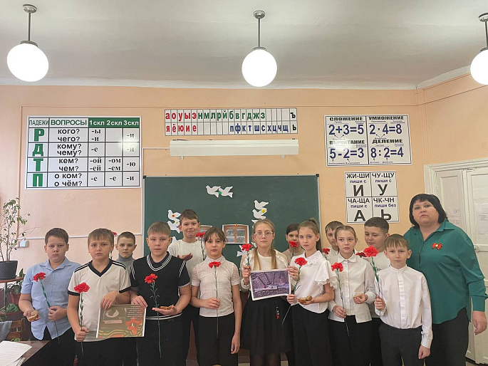 В Красногвардейском округе Ставрополья женсовет проводит уроки мужества для местных школьников