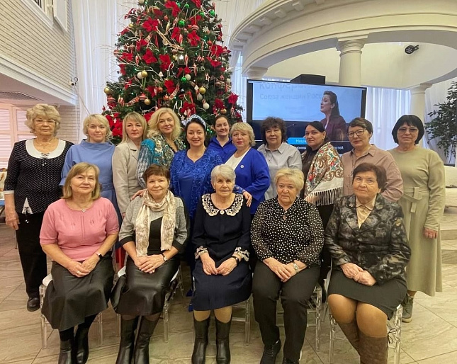 Кировскому региональному отделению Союза женщин России - 35 лет