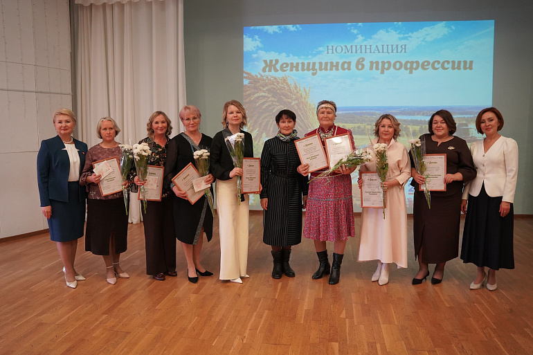 В Малопургинском районе прошёл второй женский форум «Селяночка»