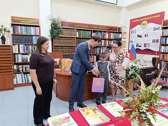 Творчество без границ. В Калуге прошел конкурс рисунка для "особых" детей