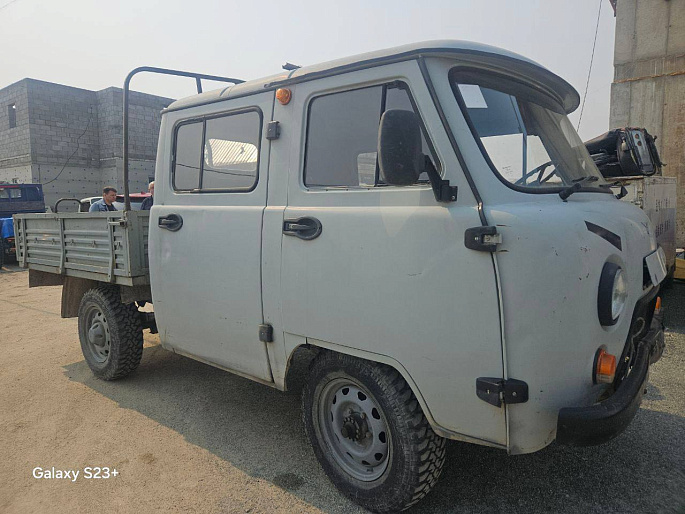 Пенсионер передал через председателя Амурского областного союза женщин автомобиль для бойцов СВО