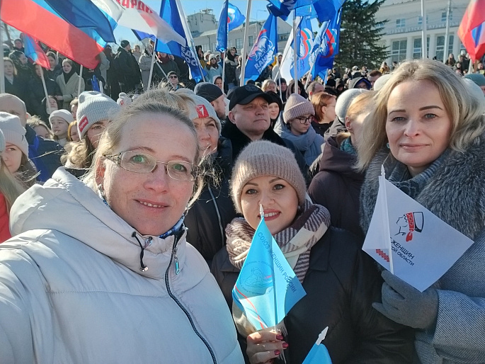 Архангельские союзницы - с Крымской весной и со своим Президентом