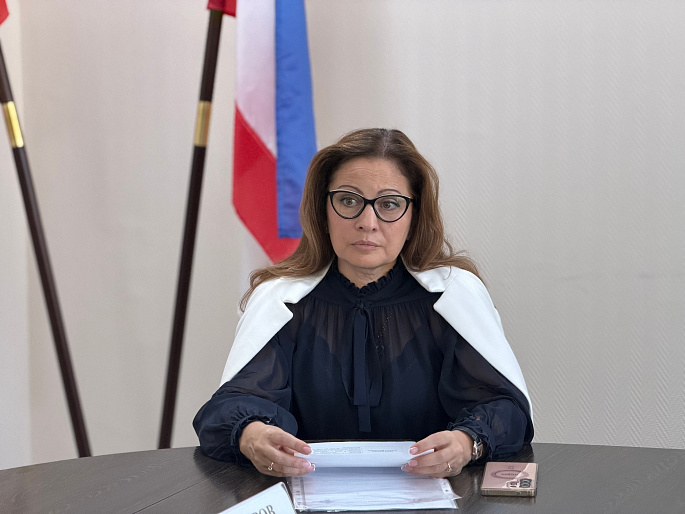 Председатель Крымского РО СЖР приняла участие в заседании Общественного совета при Минздраве республики