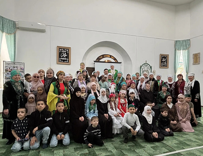 "Судьбой единой связан человек". Встреча жителей многонационального Дергачевского района