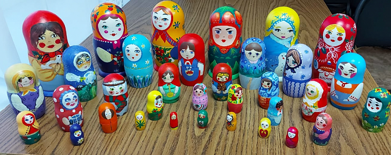 Конкурс детских творческих работ "Русская матрешка - символ России"