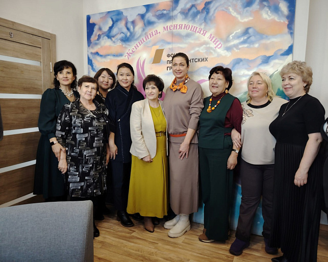 Мария Ситтель в Забайкалье встретилась с активом краевого отделения Союза женщин России