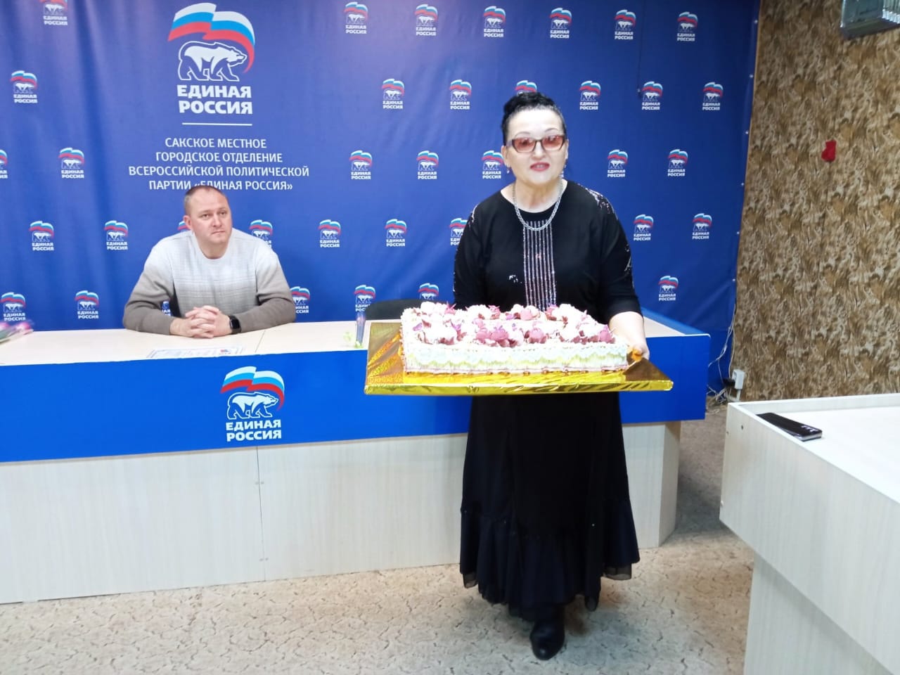 image_0 image_0