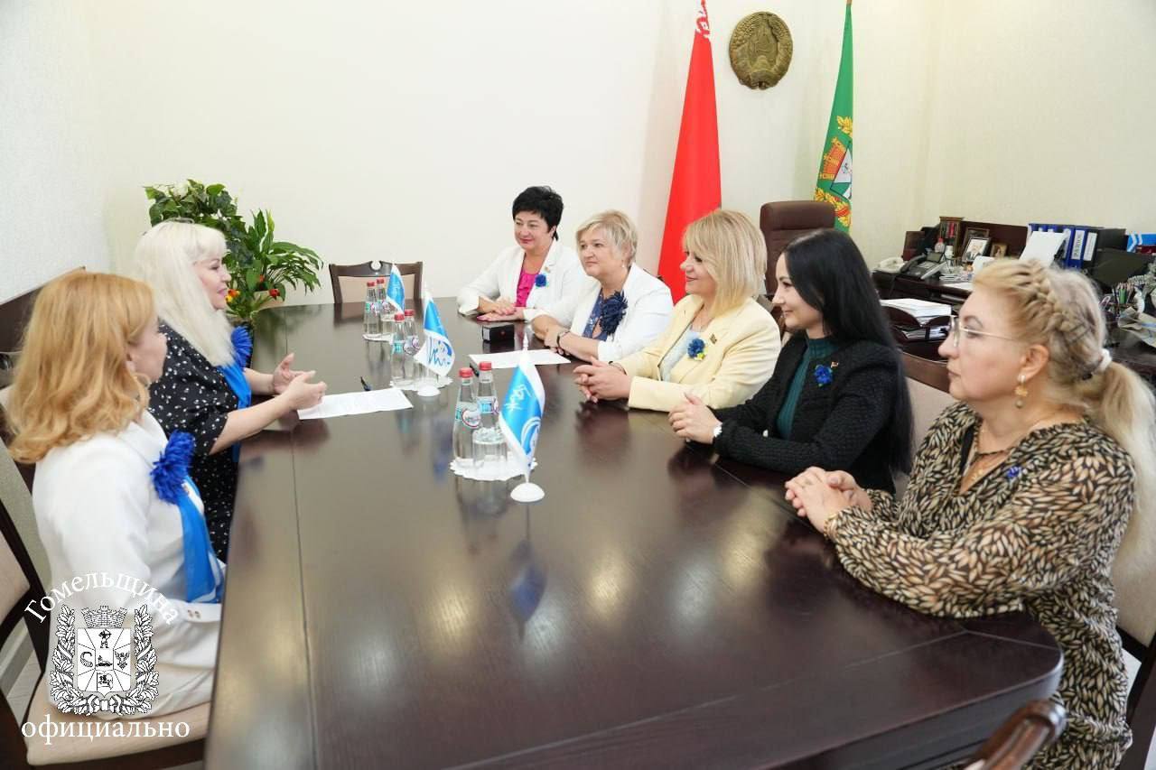image_0 image_0