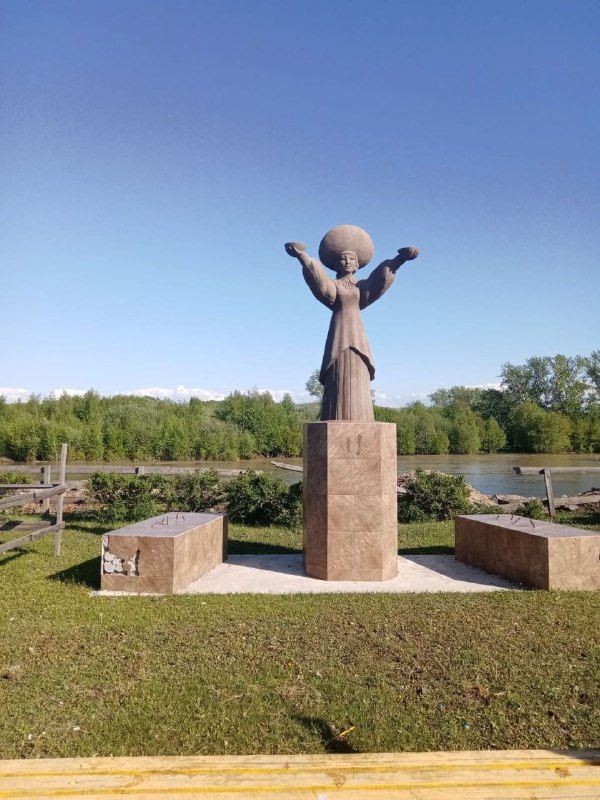 image_0 image_0